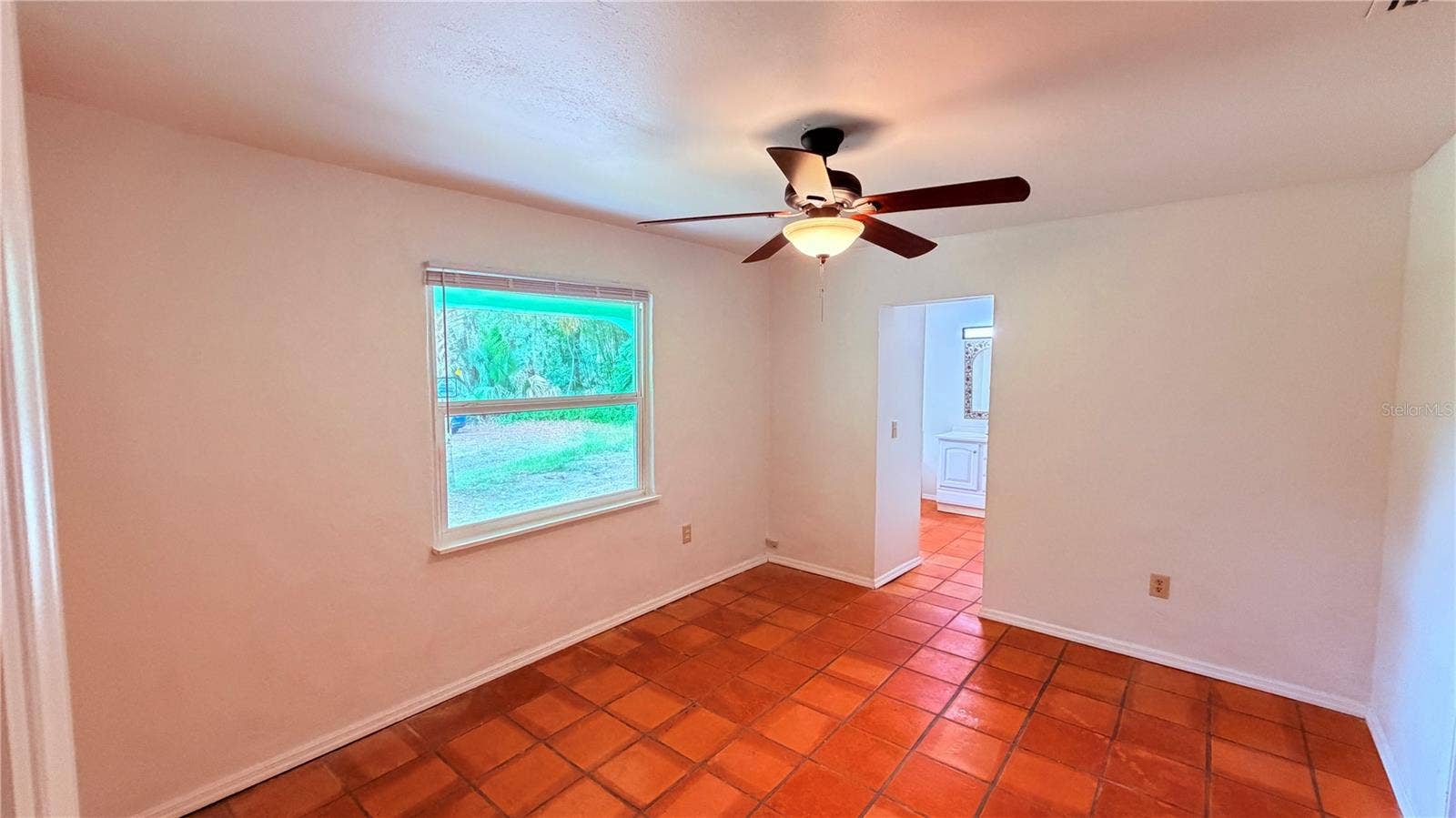 31061 LOCHMORE CIRCLE, Mount Plymouth, FL 32776 31061 LOCHMORE CIRCLE, Mount Plymouth, FL 32776