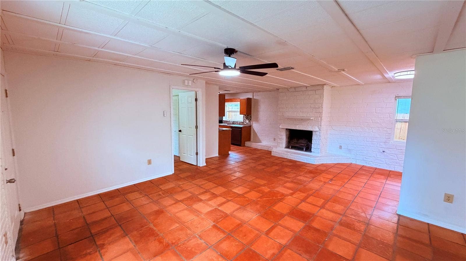 31061 LOCHMORE CIRCLE, Mount Plymouth, FL 32776 31061 LOCHMORE CIRCLE, Mount Plymouth, FL 32776