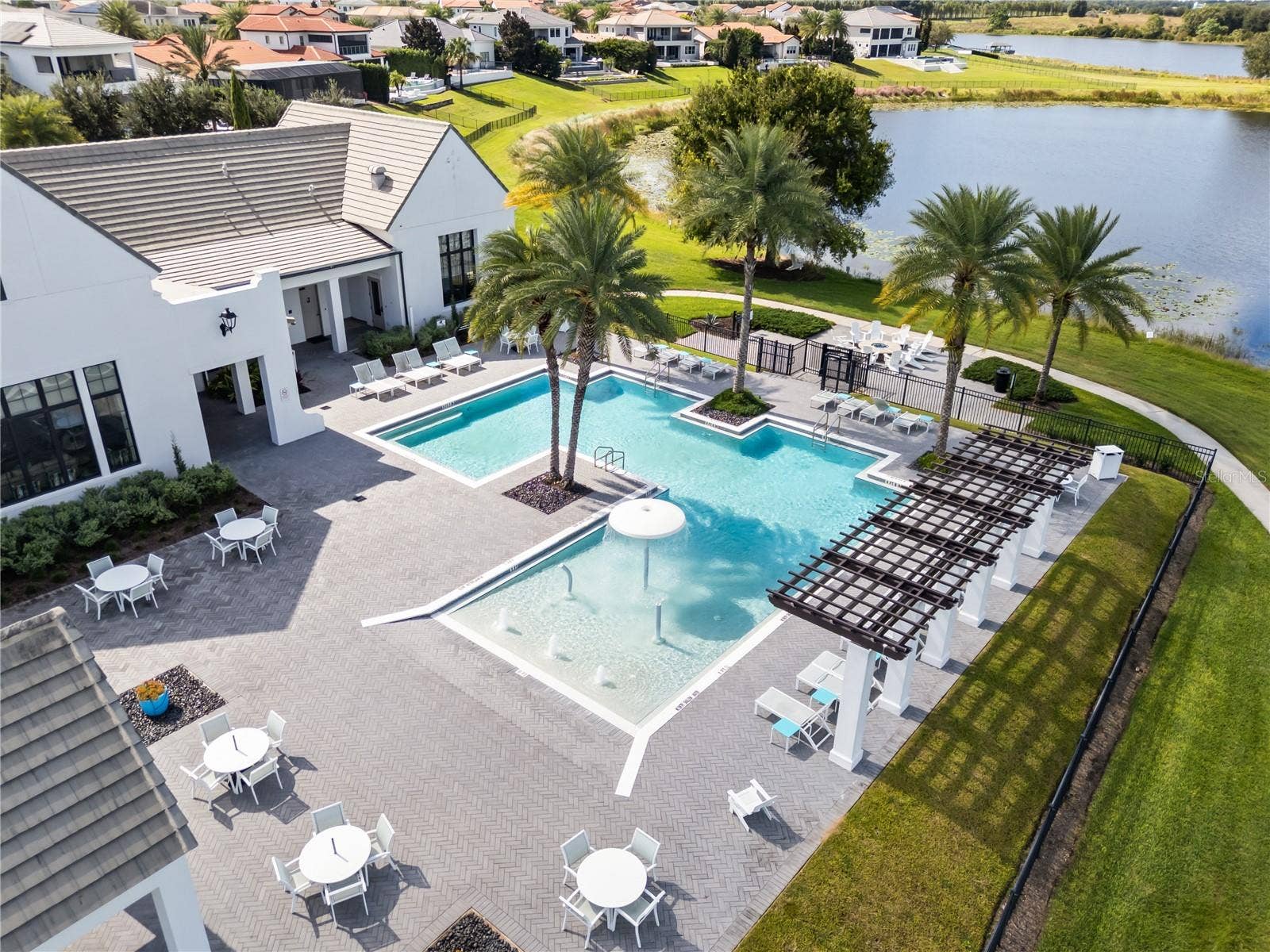 15633 PANTHER LAKE DRIVE, Winter Garden, FL 34787 Clubhouse and Pool
