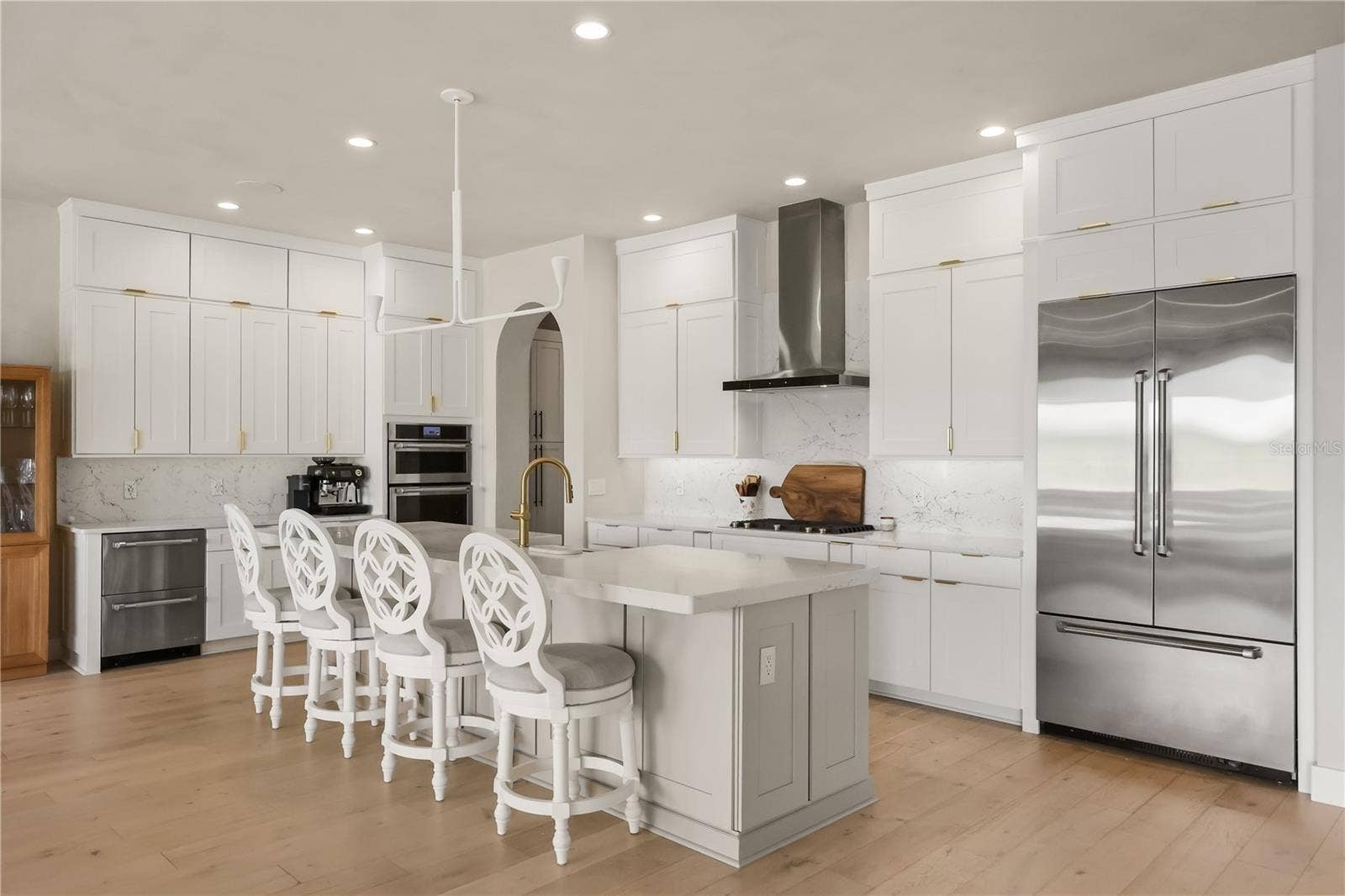 15633 PANTHER LAKE DRIVE, Winter Garden, FL 34787 Well-Appointed Kitche