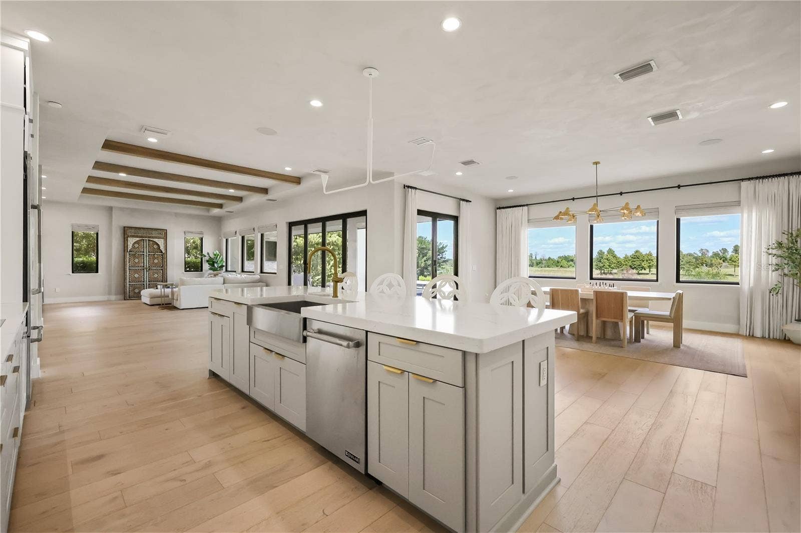 15633 PANTHER LAKE DRIVE, Winter Garden, FL 34787 Well-Appointed Kitchen