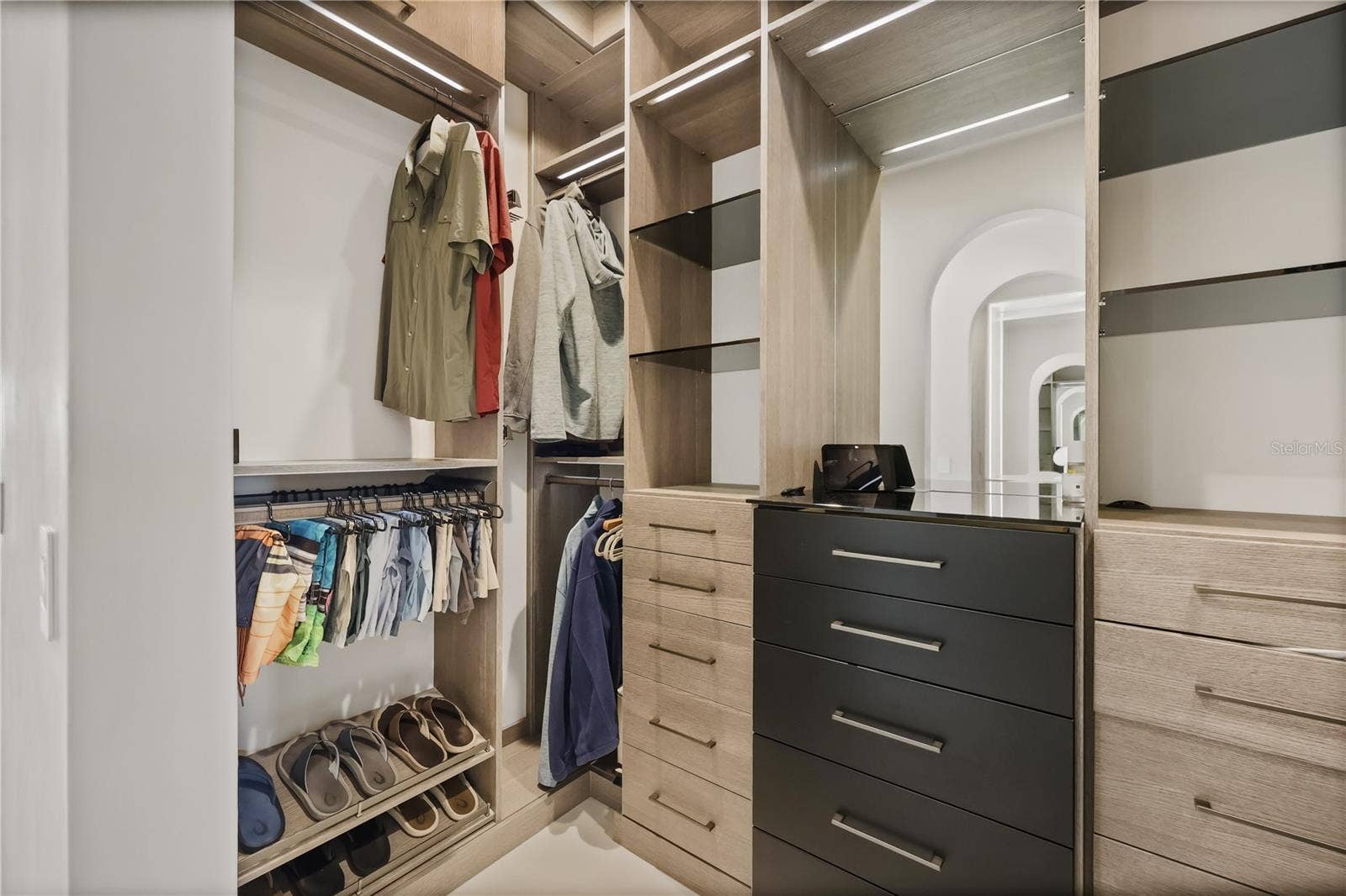15633 PANTHER LAKE DRIVE, Winter Garden, FL 34787 Primary Closet - Side B