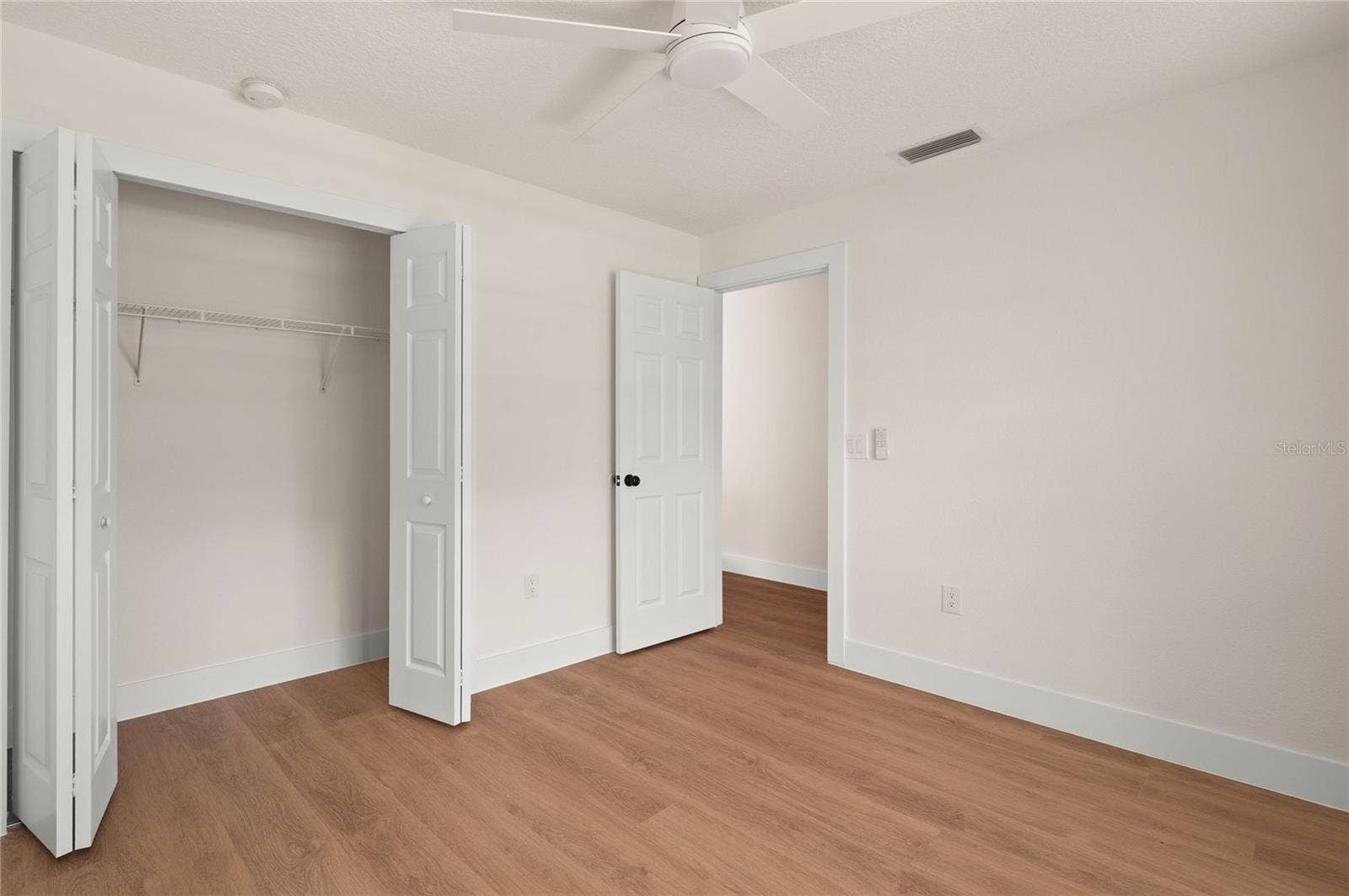 2810 PALM ISLE WAY, Orlando, FL 32829 2810 PALM ISLE WAY, Orlando, FL 32829
