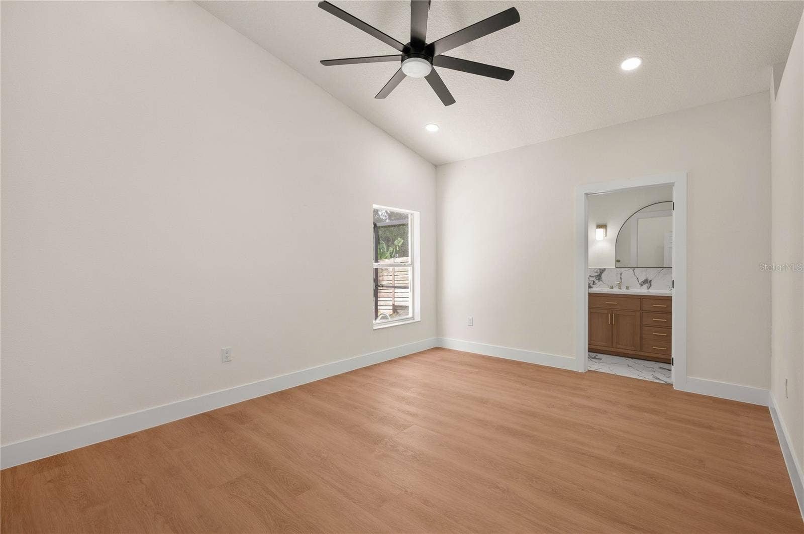 2810 PALM ISLE WAY, Orlando, FL 32829 2810 PALM ISLE WAY, Orlando, FL 32829