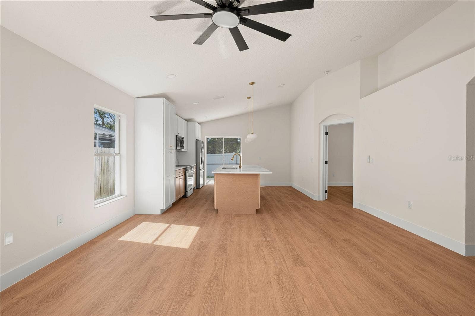 2810 PALM ISLE WAY, Orlando, FL 32829 2810 PALM ISLE WAY, Orlando, FL 32829