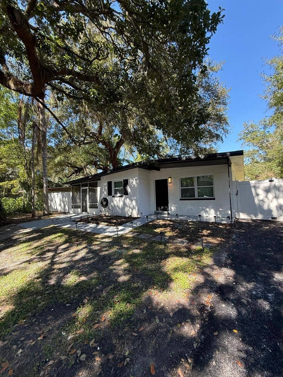 1912 E HAMILTON AVENUE, Tampa, FL 33610 1912 E HAMILTON AVENUE, Tampa, FL 33610