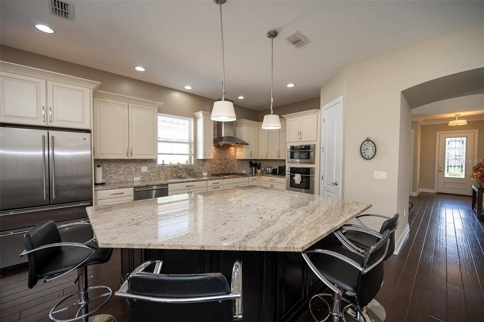 7230 SANGALLA DRIVE, Windermere, FL 34786 Kitchen Island