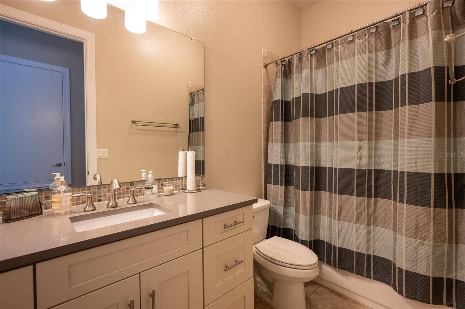 7230 SANGALLA DRIVE, Windermere, FL 34786 7230 SANGALLA DRIVE, Windermere, FL 34786
