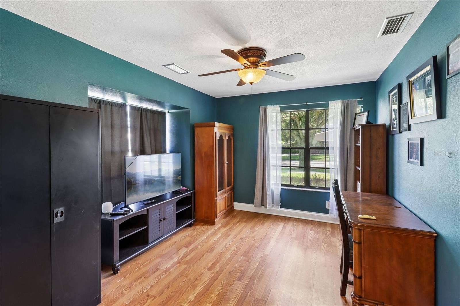 206 HARROGATE PLACE, Longwood, FL 32779 Flexible formal living.