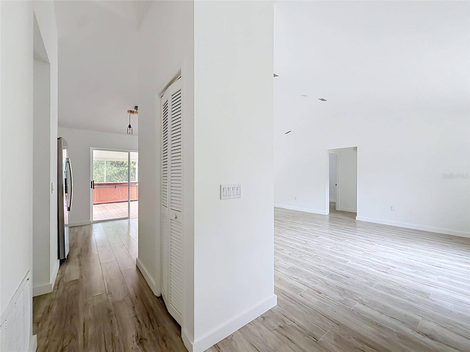 11 CARNATION COURT E, Homosassa, FL 34446 A flowing layout links living spaces and outdoor access.
