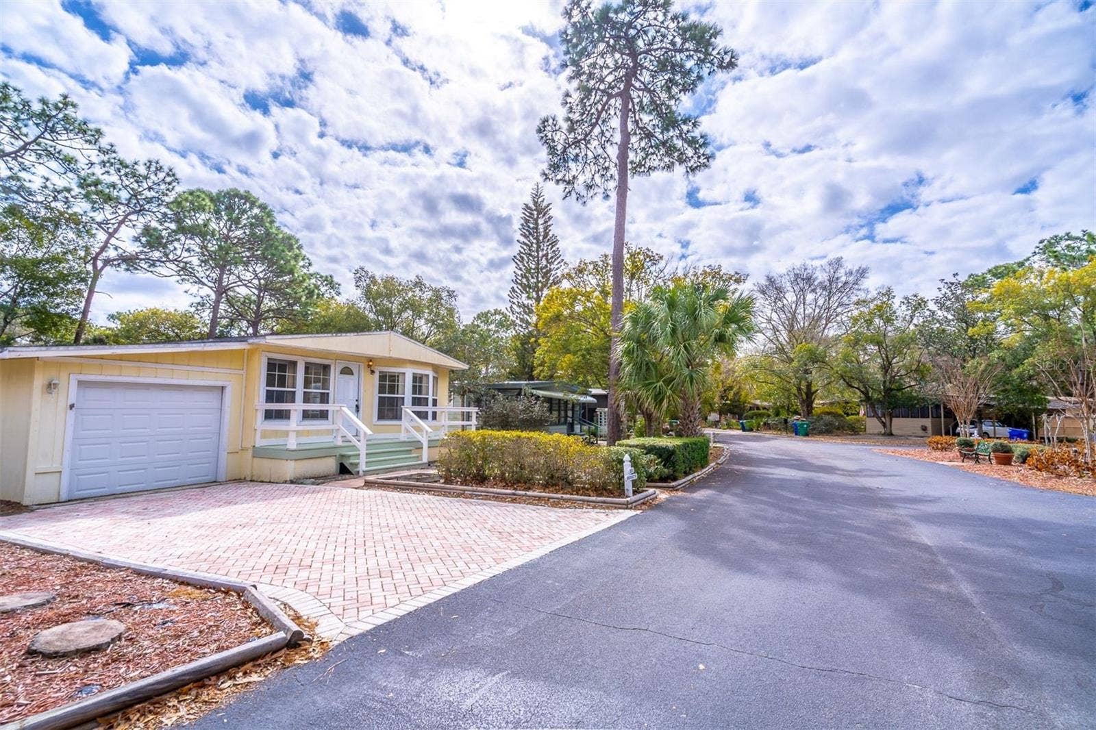 320 N FOREST BOULEVARD, Lake Mary, FL 32746 320 N FOREST BOULEVARD, Lake Mary, FL 32746