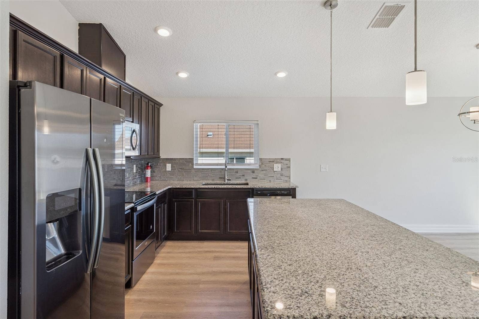 2256 GLADIOLUS LANE, Mascotte, FL 34753 2256 GLADIOLUS LANE, Mascotte, FL 34753