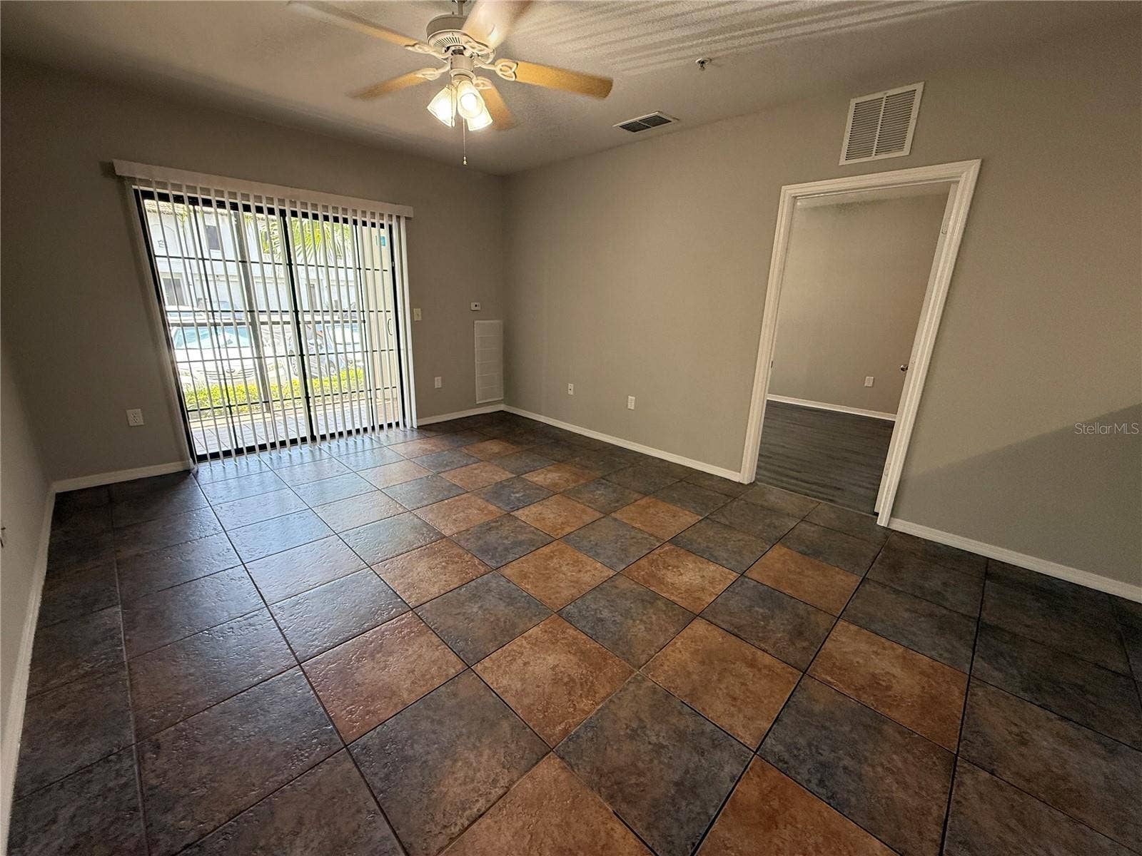 5550 E MICHIGAN STREET, #3131, Orlando, FL 32822 5550 E MICHIGAN STREET, #3131, Orlando, FL 32822