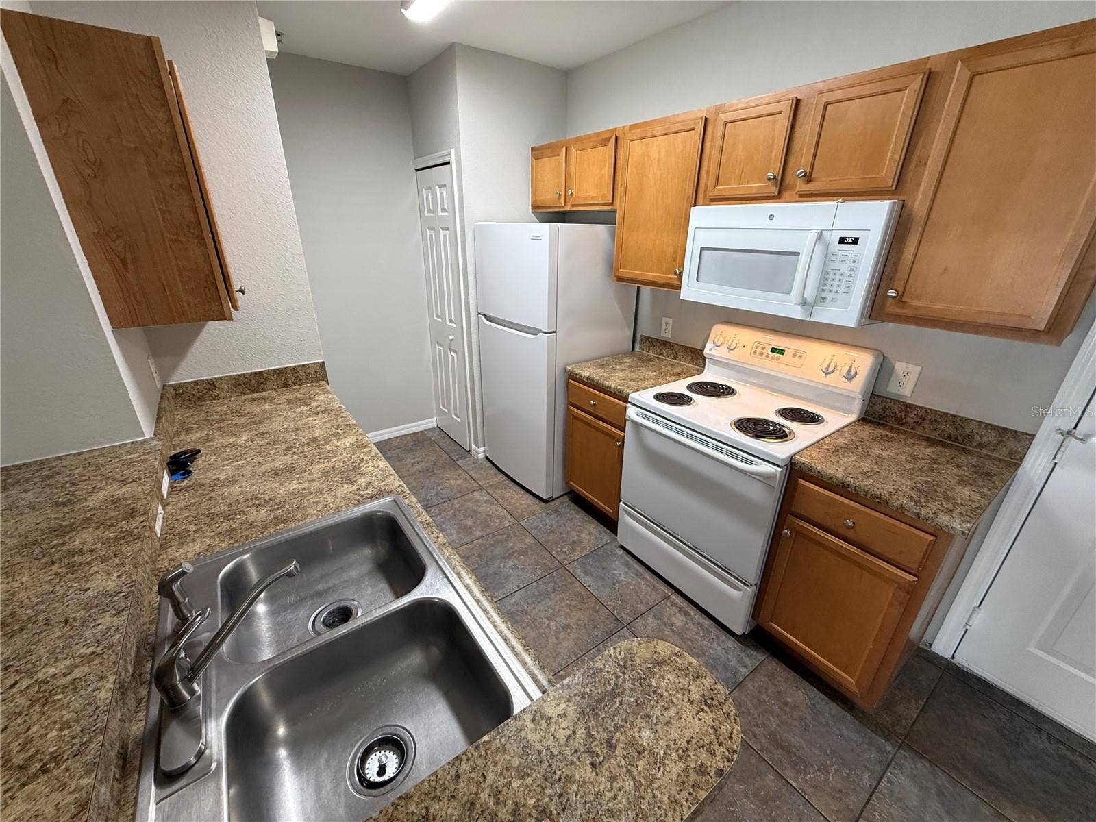 5550 E MICHIGAN STREET, #3131, Orlando, FL 32822 5550 E MICHIGAN STREET, #3131, Orlando, FL 32822