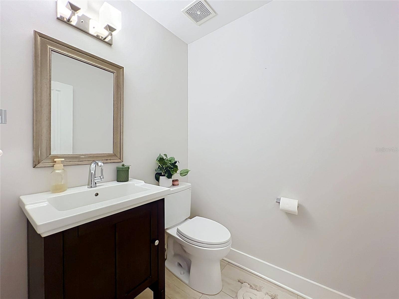 1228 EDWARDS LANE, Orlando, FL 32804