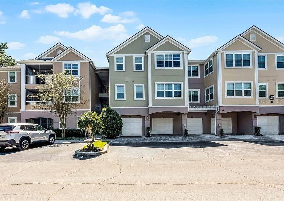 3384 CORONA VILLAGE WAY, #202, Orlando, FL 32835 3384 CORONA VILLAGE WAY, #202, Orlando, FL 32835