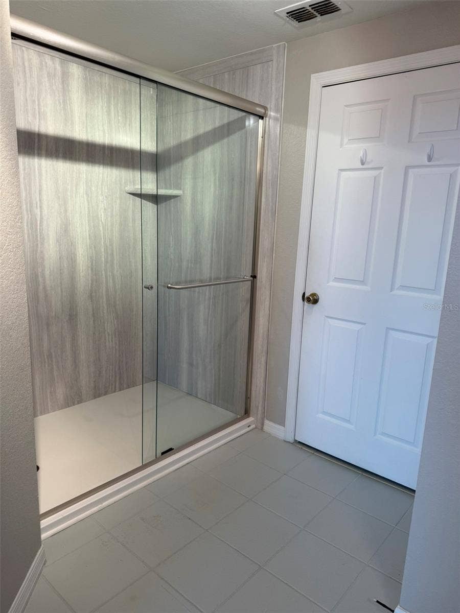 3384 CORONA VILLAGE WAY, #202, Orlando, FL 32835 3384 CORONA VILLAGE WAY, #202, Orlando, FL 32835