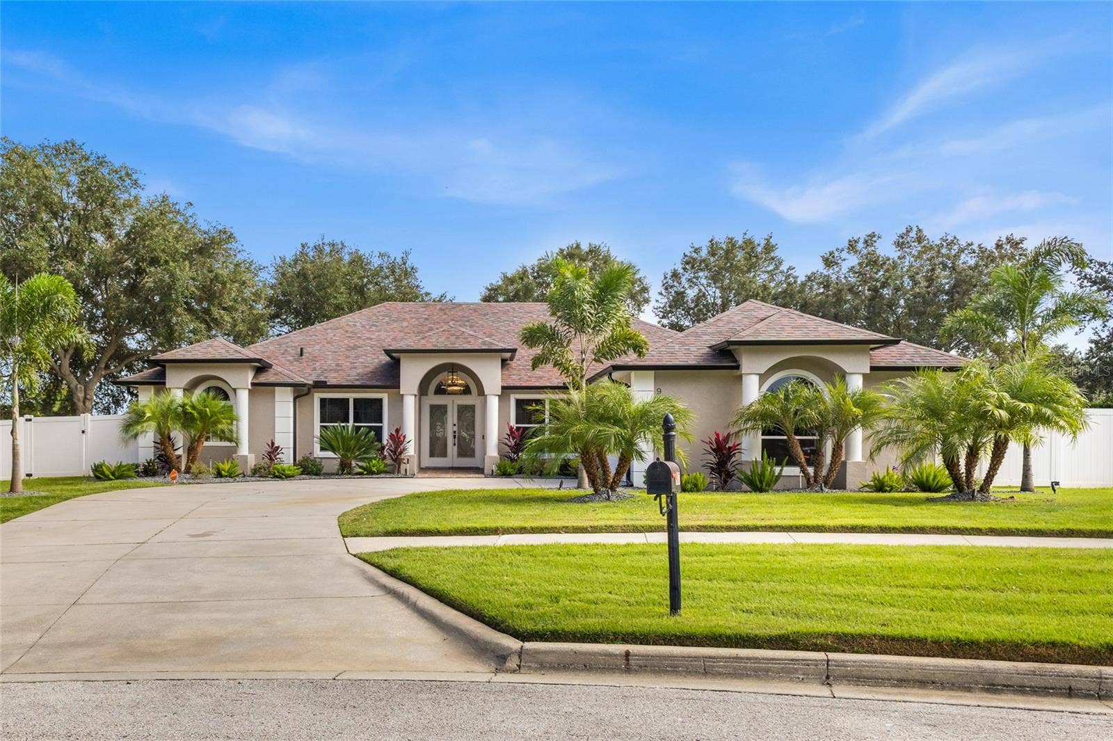987 PRINCETON DRIVE, Clermont, FL 34711 987 PRINCETON DRIVE, Clermont, FL 34711