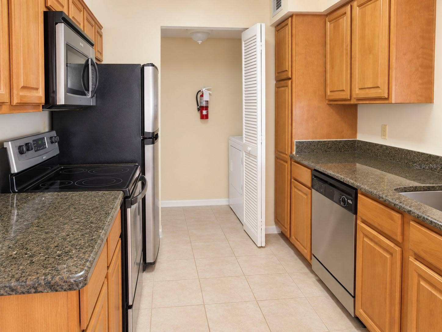1021 S HIAWASSEE ROAD, #3927, Orlando, FL 32835 1021 S HIAWASSEE ROAD, #3927, Orlando, FL 32835