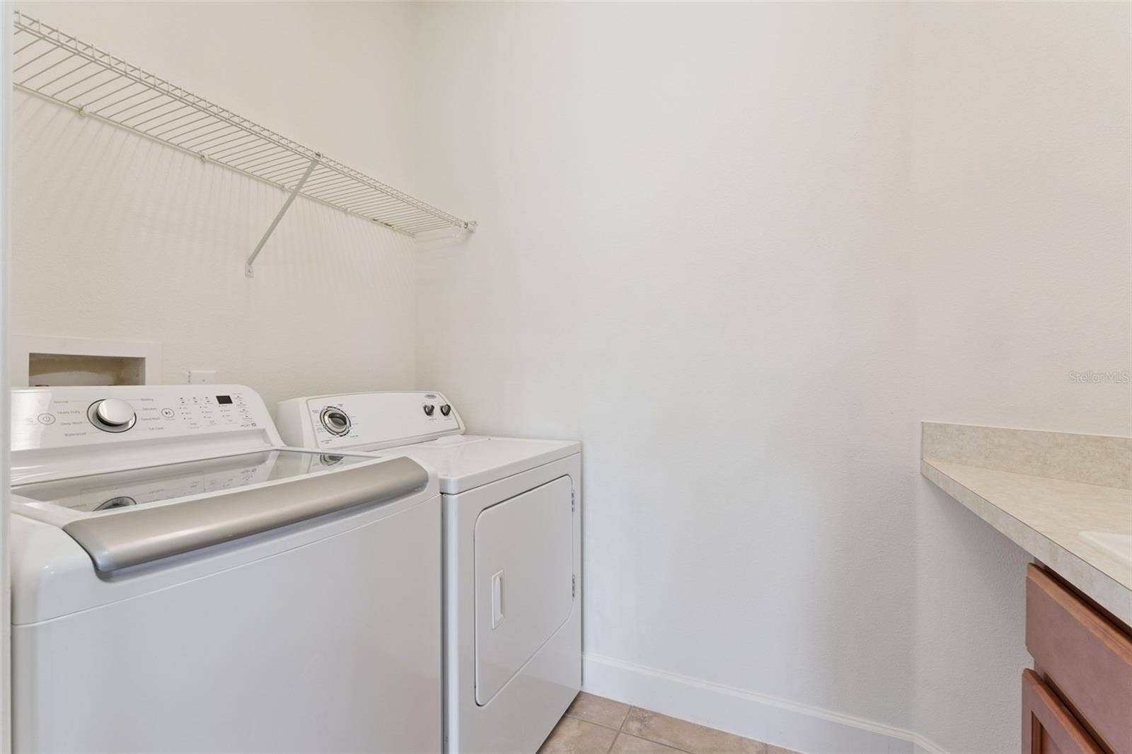 11824 PADUA LANE, Orlando, FL 32827 Inside Utility