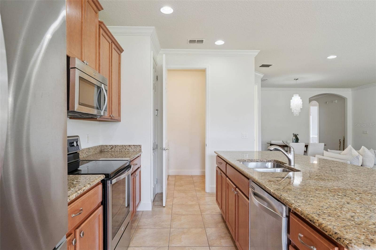 11824 PADUA LANE, Orlando, FL 32827 Kitchen