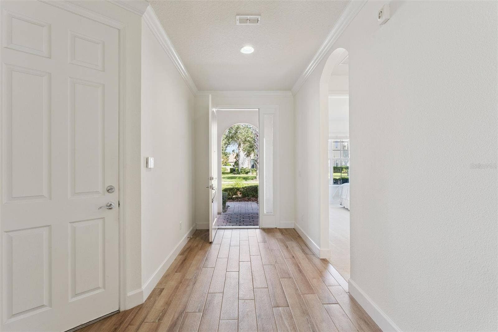 11824 PADUA LANE, Orlando, FL 32827 Foyer View