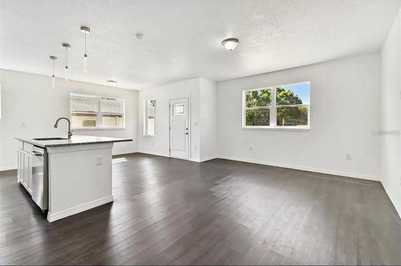 3325 OLD TAMPA HIGHWAY, Lakeland, FL 33803 3325 OLD TAMPA HIGHWAY, Lakeland, FL 33803