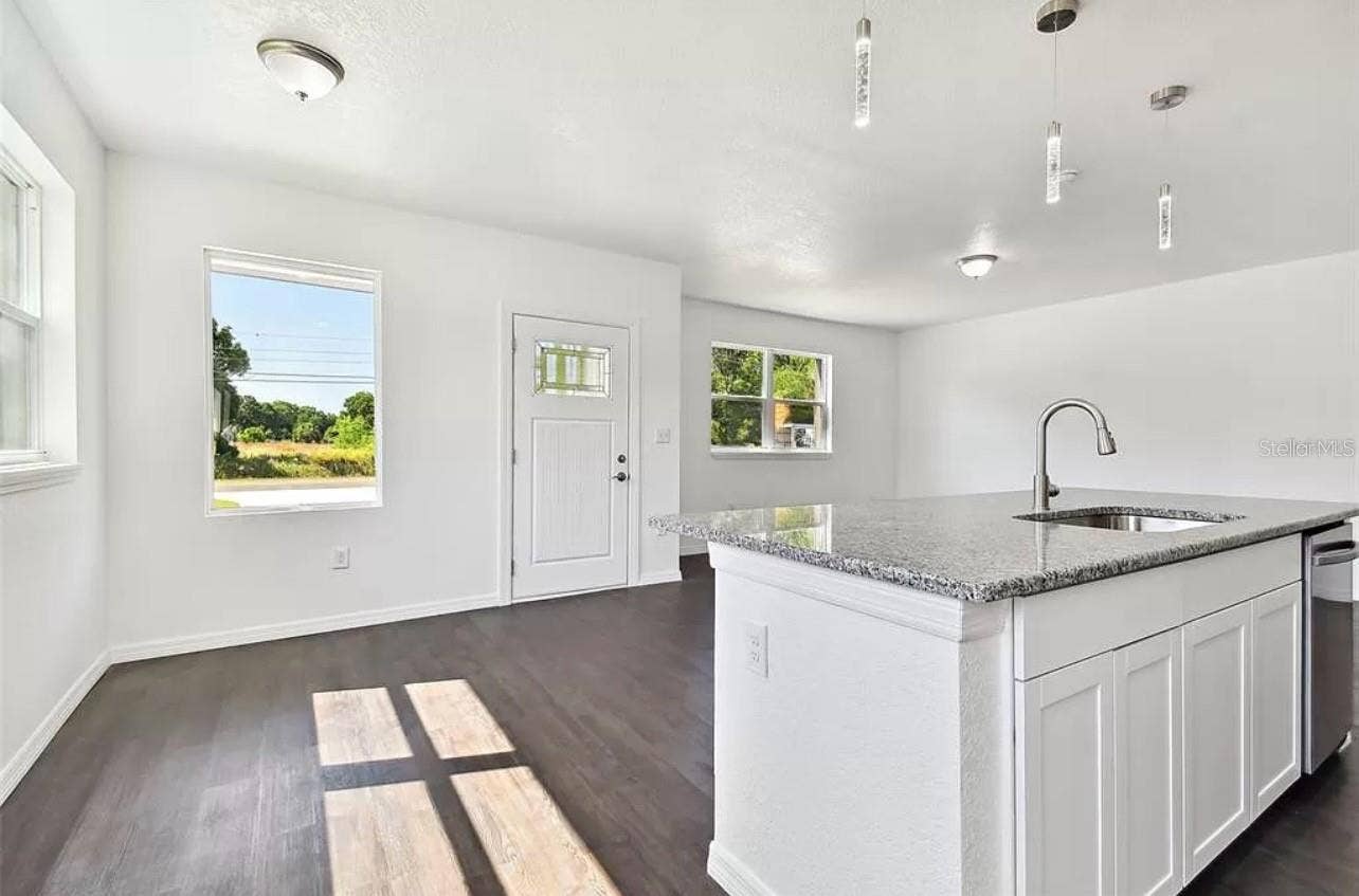 3325 OLD TAMPA HIGHWAY, Lakeland, FL 33803 3325 OLD TAMPA HIGHWAY, Lakeland, FL 33803