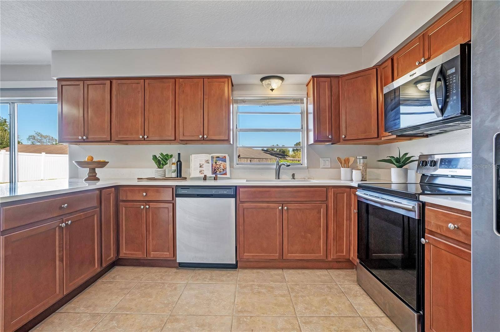 7361 GRAND AVENUE, Winter Park, FL 32792 7361 GRAND AVENUE, Winter Park, FL 32792