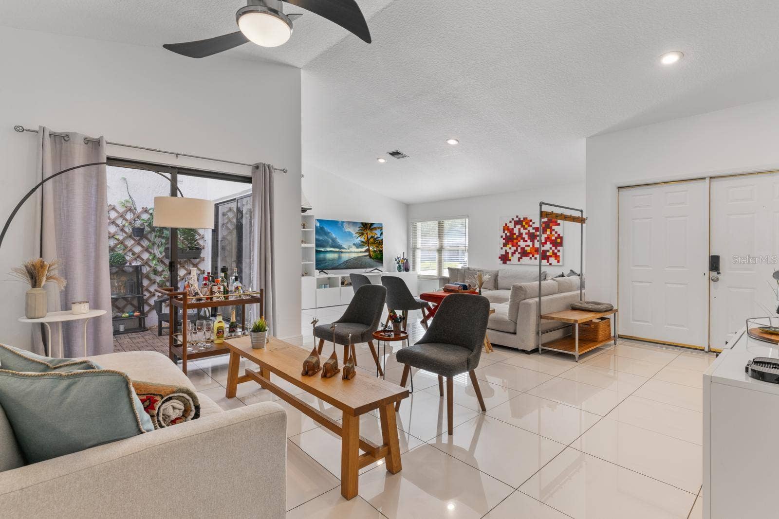 6339 COOPERS GREEN COURT, Orlando, FL 32819 6339 COOPERS GREEN COURT, Orlando, FL 32819