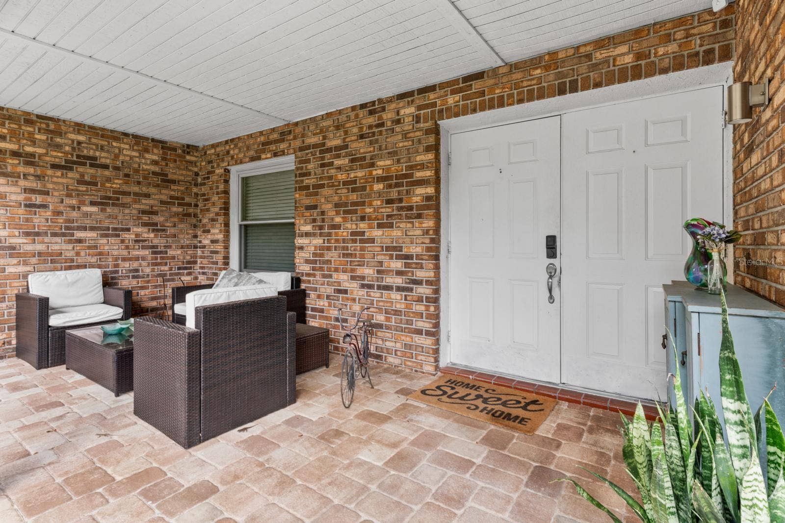 6339 COOPERS GREEN COURT, Orlando, FL 32819 6339 COOPERS GREEN COURT, Orlando, FL 32819