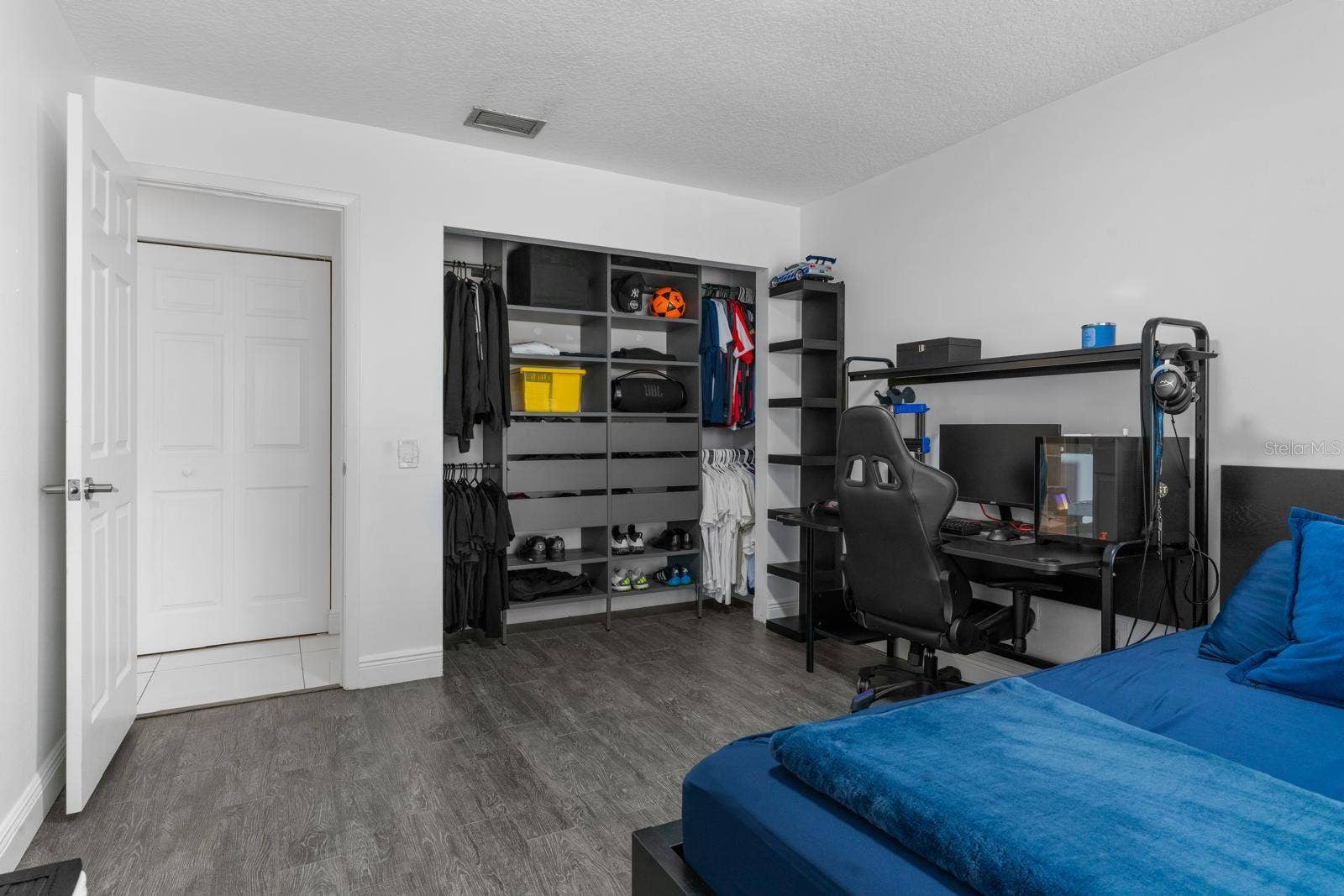 6339 COOPERS GREEN COURT, Orlando, FL 32819 6339 COOPERS GREEN COURT, Orlando, FL 32819