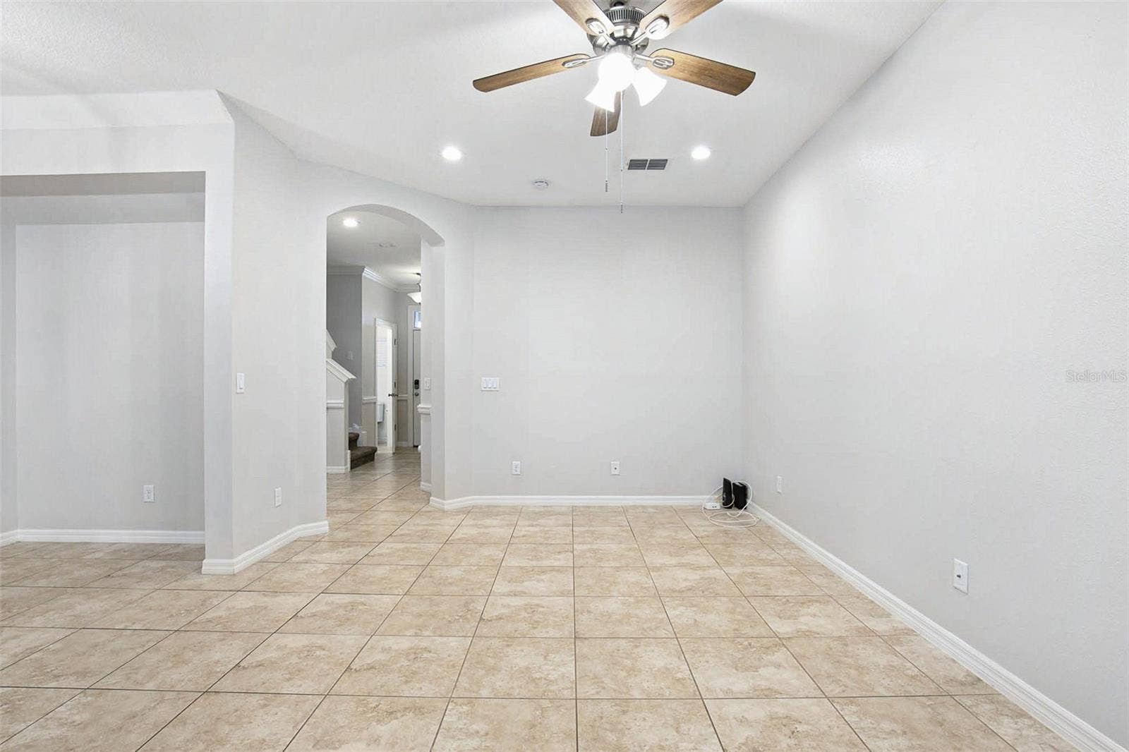 1609 VINEYARD LANE, Oldsmar, FL 34677