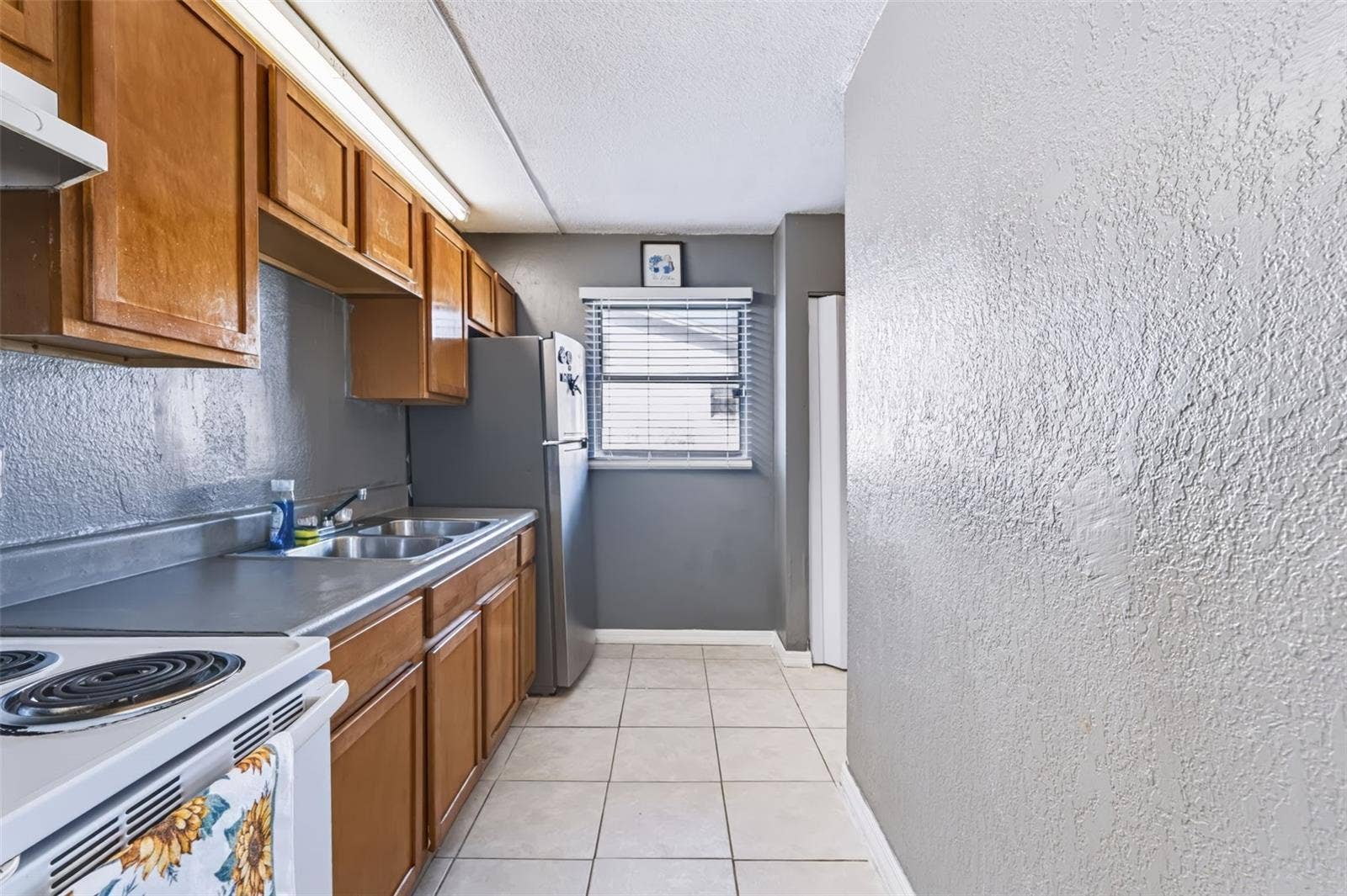 1884 ATTUCKS AVENUE, Orlando, FL 32811 1884 ATTUCKS AVENUE, Orlando, FL 32811