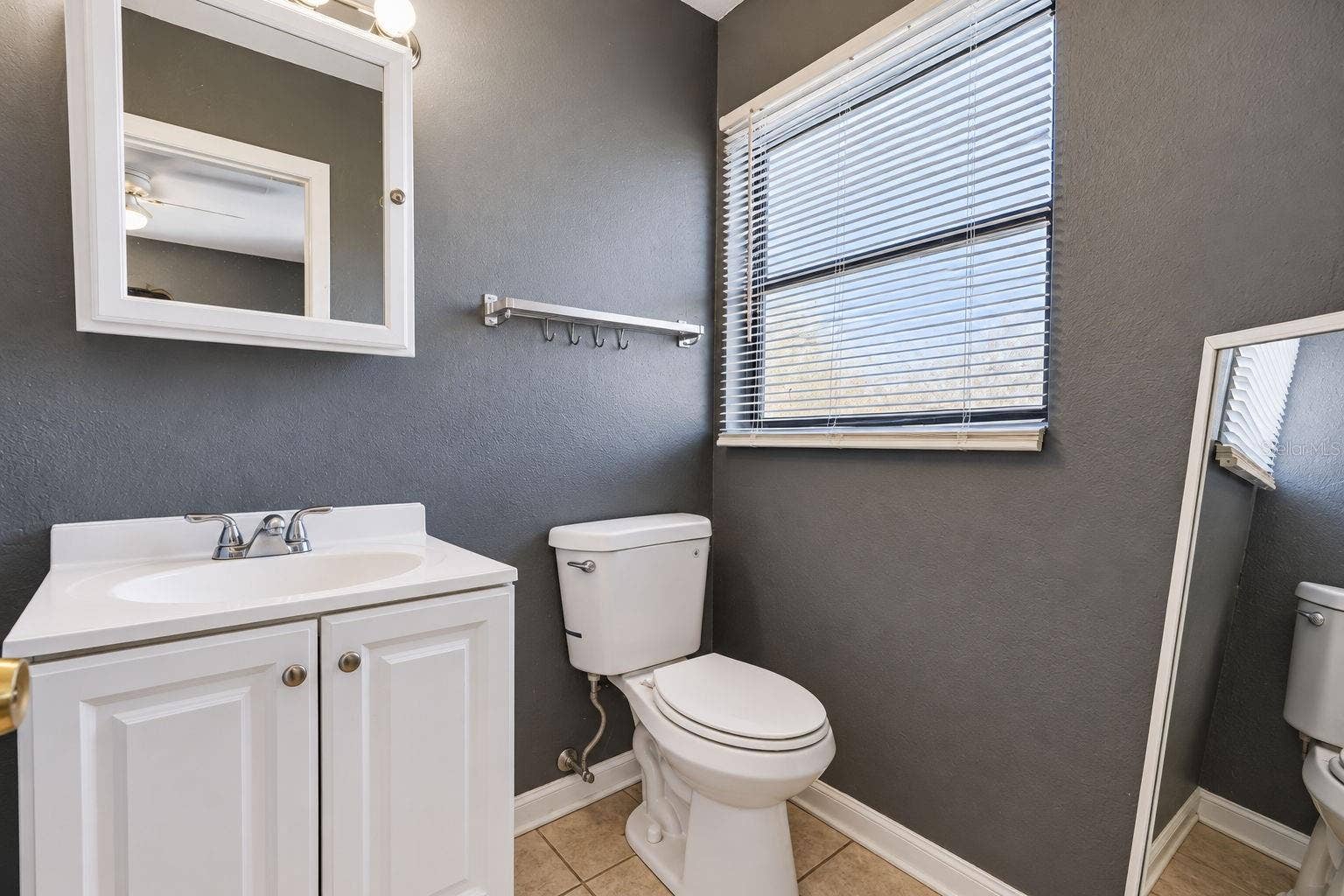 1884 ATTUCKS AVENUE, Orlando, FL 32811 1884 ATTUCKS AVENUE, Orlando, FL 32811