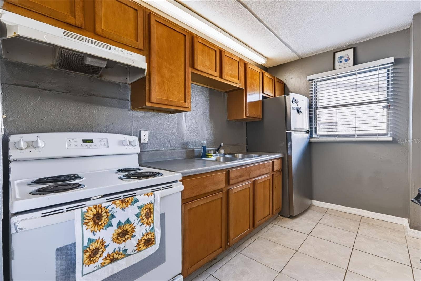 1884 ATTUCKS AVENUE, Orlando, FL 32811 1884 ATTUCKS AVENUE, Orlando, FL 32811