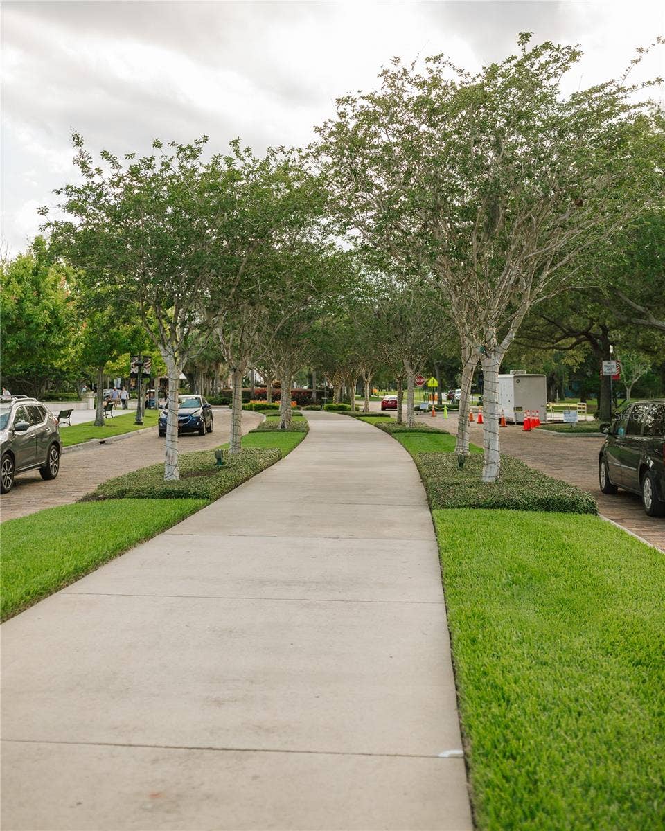 480 W PLANT STREET, Winter Garden, FL 34787