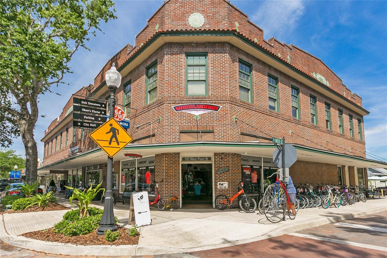 480 W PLANT STREET, Winter Garden, FL 34787