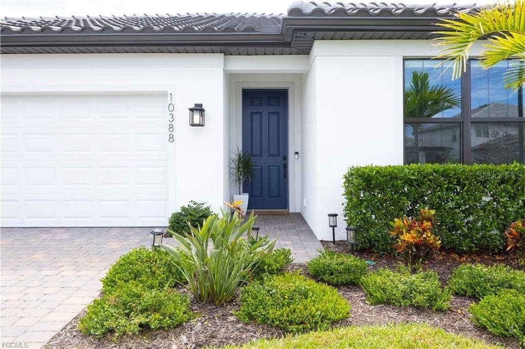 10388 MADDOX LN, Bonita Springs, FL 34135 10388 MADDOX LN, Bonita Springs, FL 34135