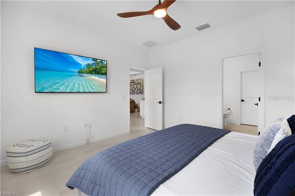 10388 MADDOX LN, Bonita Springs, FL 34135 10388 MADDOX LN, Bonita Springs, FL 34135