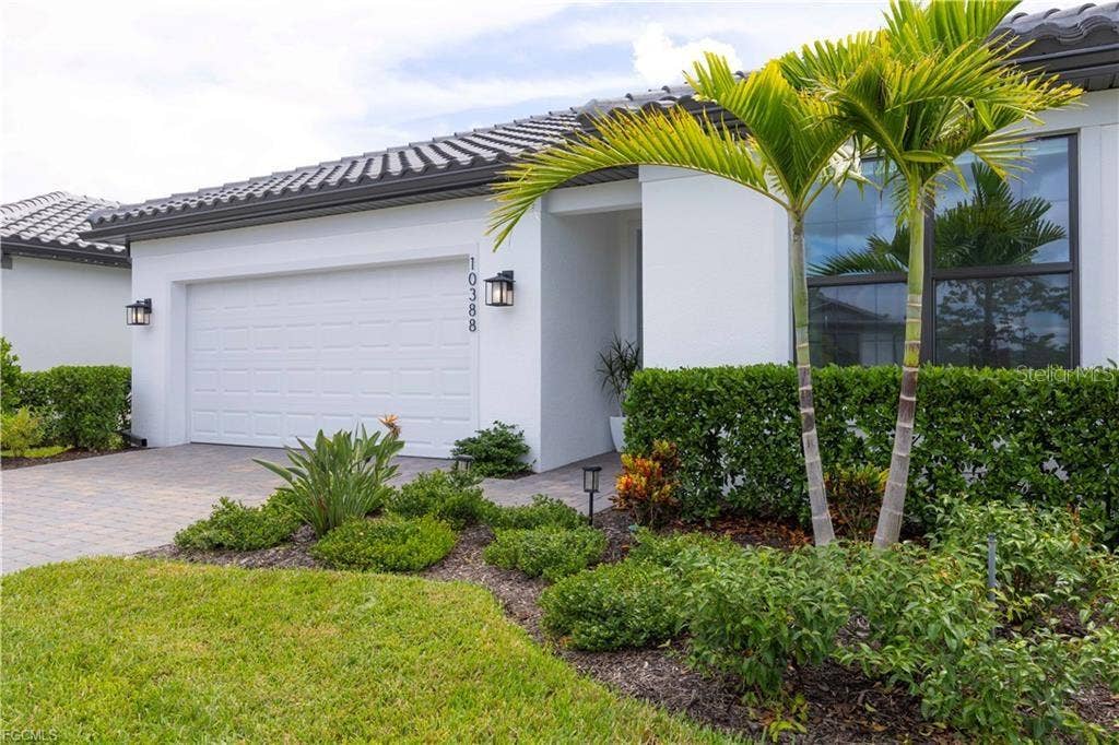 10388 MADDOX LN, Bonita Springs, FL 34135 10388 MADDOX LN, Bonita Springs, FL 34135