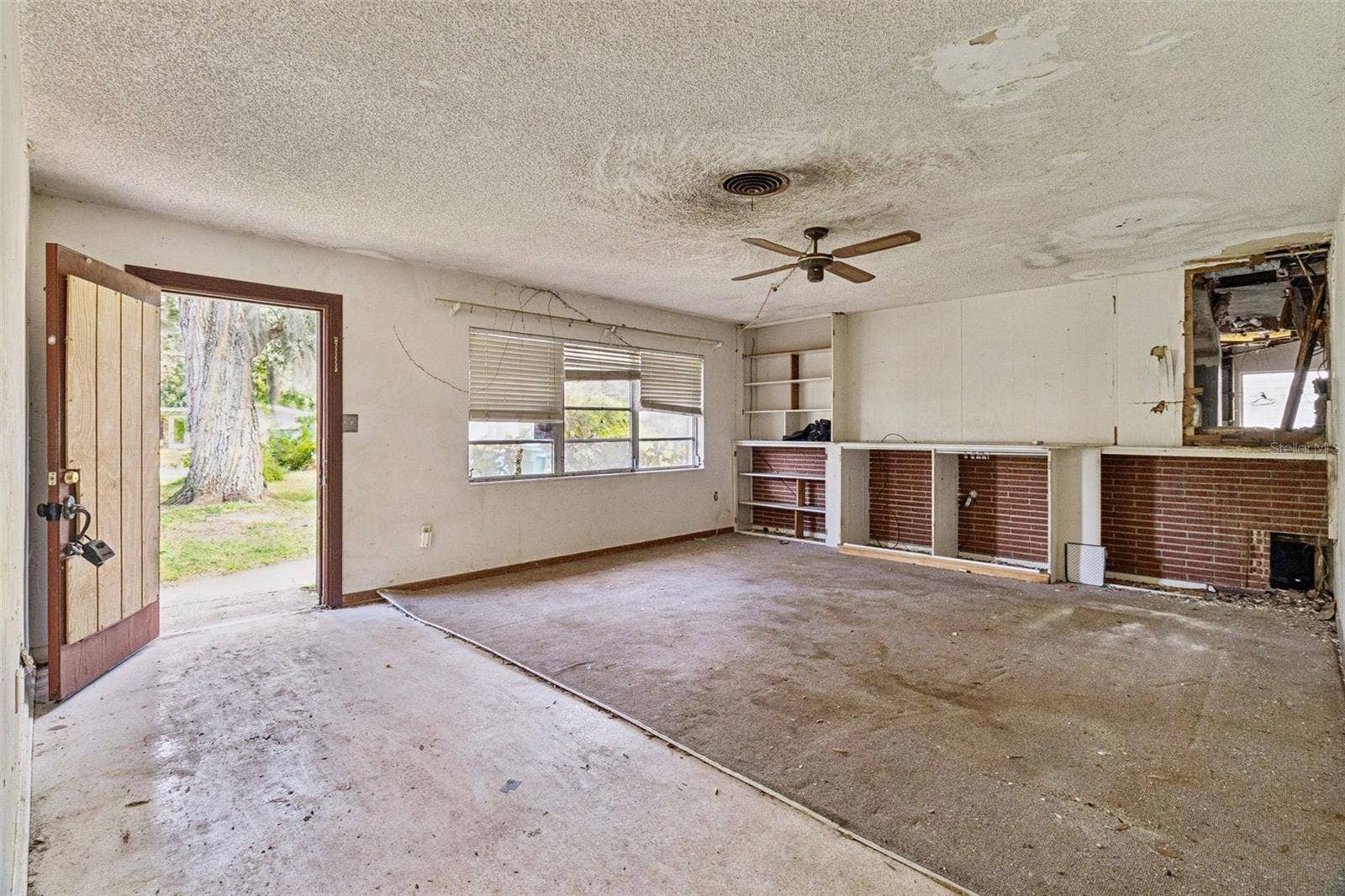 351 N LAILA DRIVE, West Melbourne, FL 32904