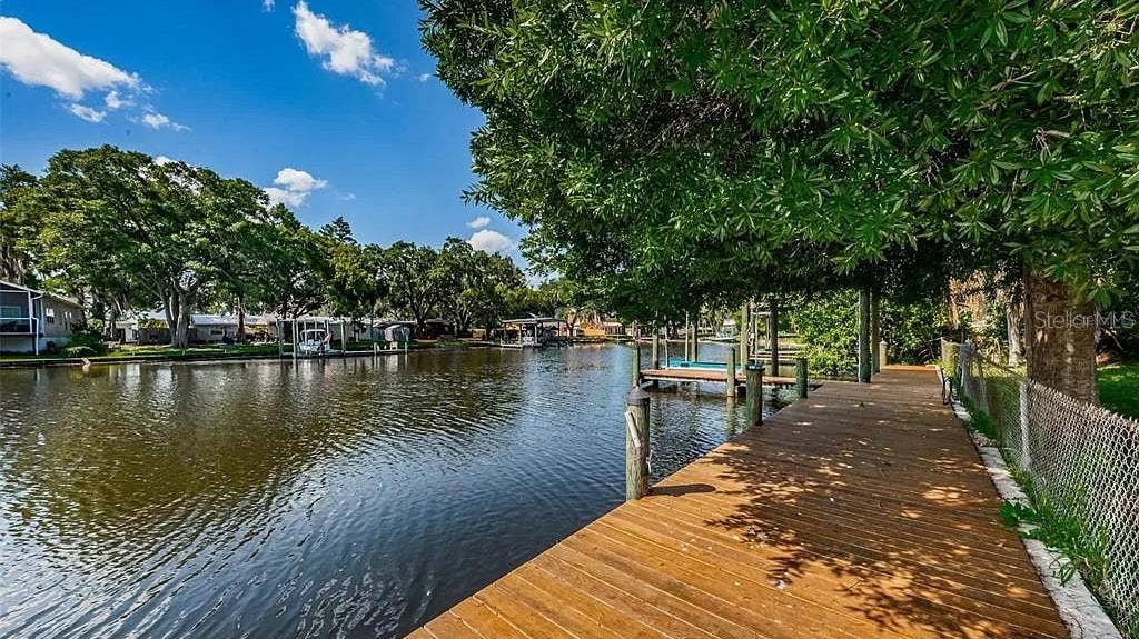 Private dock