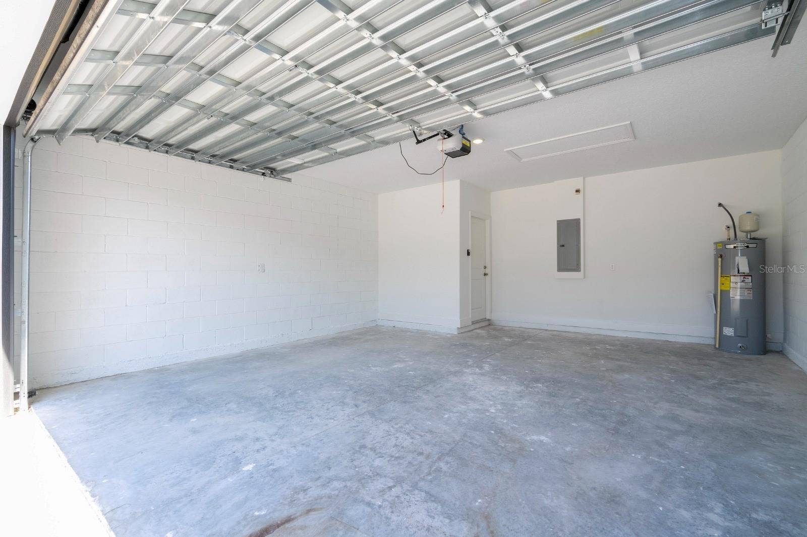 3737 BREWSTER ROAD, North Port, FL 34288 3737 BREWSTER ROAD, North Port, FL 34288