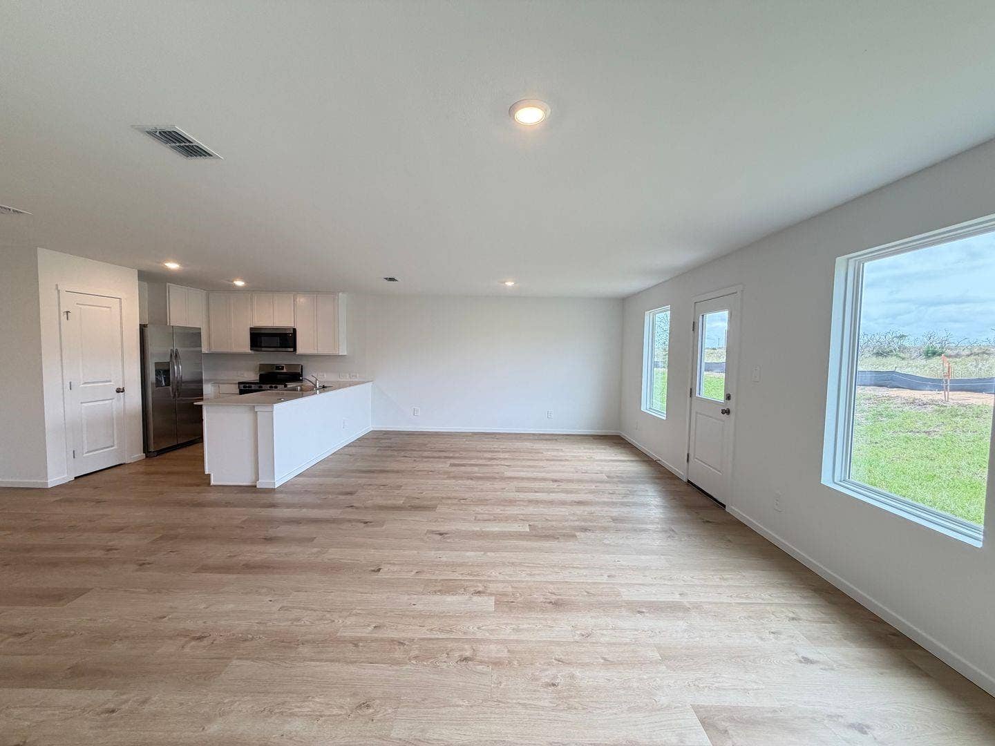 563 ARTEMIS STREET, Lake Wales, FL 33853