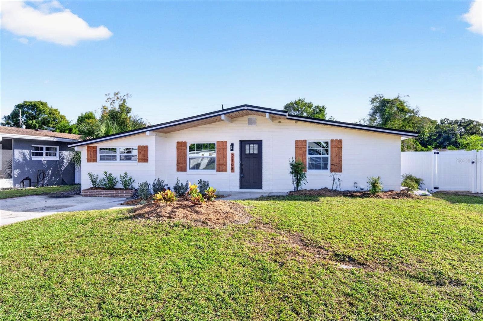 2168 RIDGE DRIVE, Winter Park, FL 32792 GORGEOUS HOME WITH NICE CURB APPEAL.