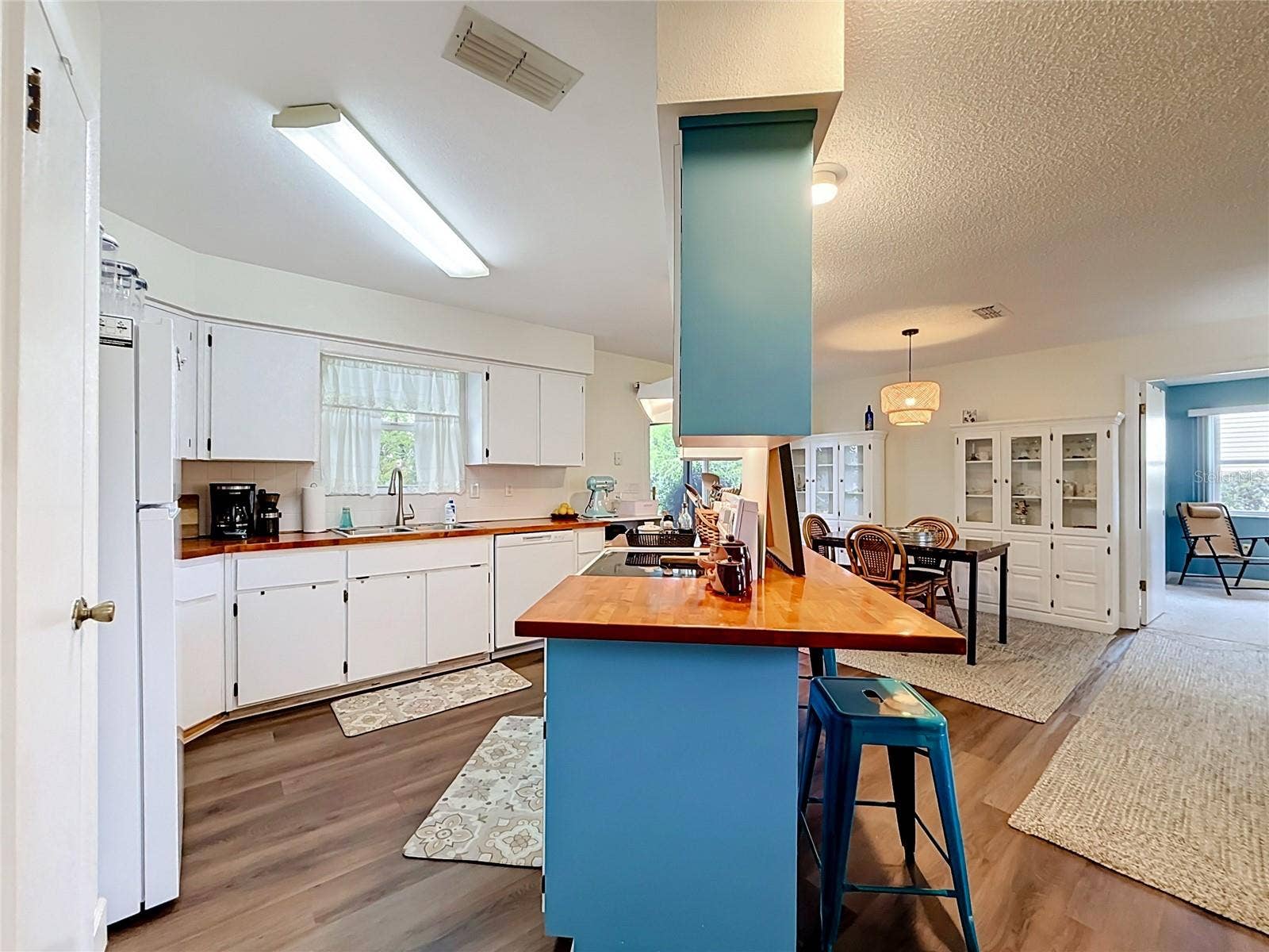 1038 SCOTCH PINE COURT, Leesburg, FL 34788 Kitchen