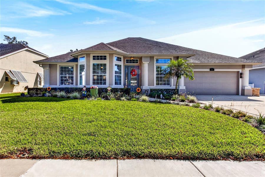 Property photo for 813 KINGSBRIDGE DRIVE, Oviedo, FL