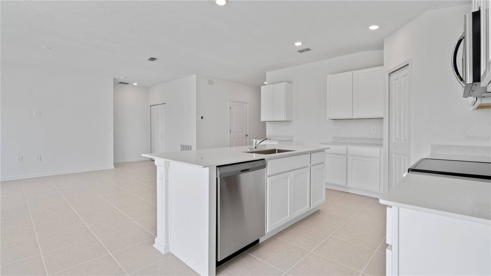 1957 PINE MEADOWS GOLFCOURSE ROAD, Eustis, FL 32726