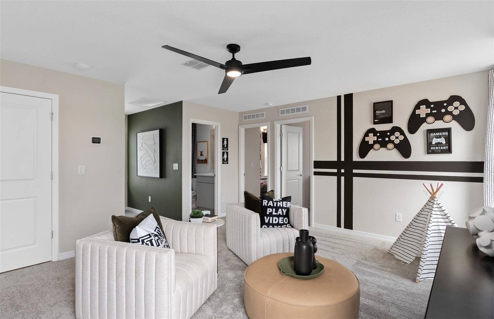 1174 FARM BRIDGE ROAD, Orlando, FL 32820 Model Home Design Only. Pictures and furnishings are for illustrative purposes only. Elevations, colors and options may vary. Furniture is for model home staging only.